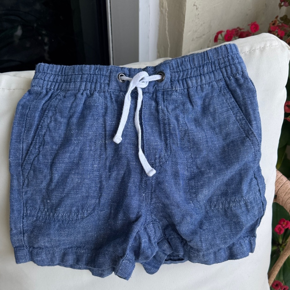 Boys 2T shorts NEW